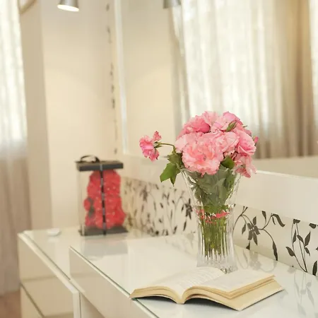 Modern 2-bedroom In Komuna E Parisit Apartman Tirana